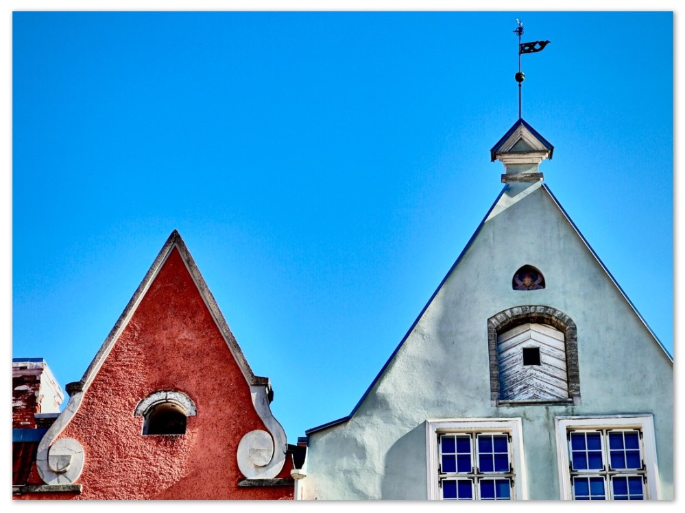 Detaljer på huse / Eventyrligt i det gamle Tallinn @ Kirsten K Kester | LivetsRejser.com
